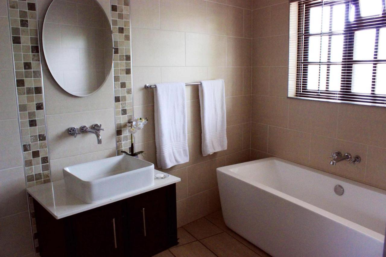 Be At Home Guesthouse Клерксдорп Экстерьер фото