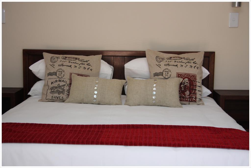 Be At Home Guesthouse Клерксдорп Номер фото