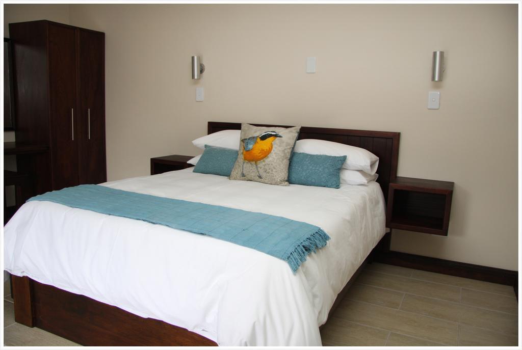 Be At Home Guesthouse Клерксдорп Номер фото